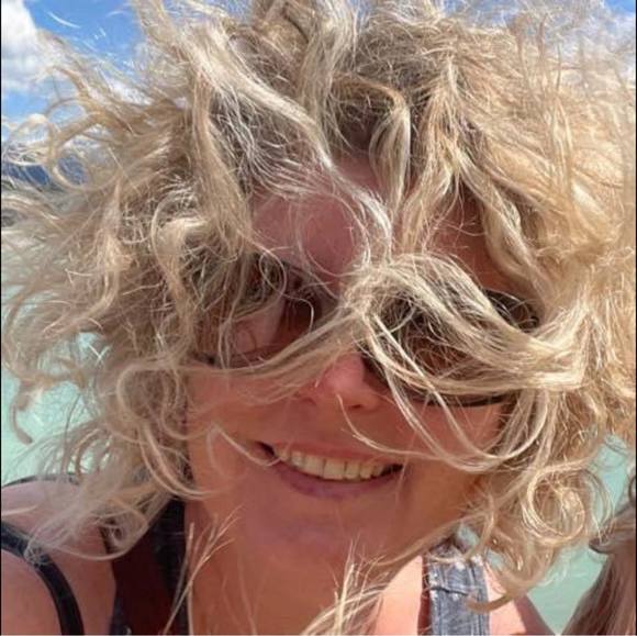 Meet your Posher, Lorinda - Picture 1 of 1